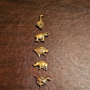 Set Of 5 Animal Button Covers Vintage Giraffe Elephant Leopard Rhino Zebra Jewel